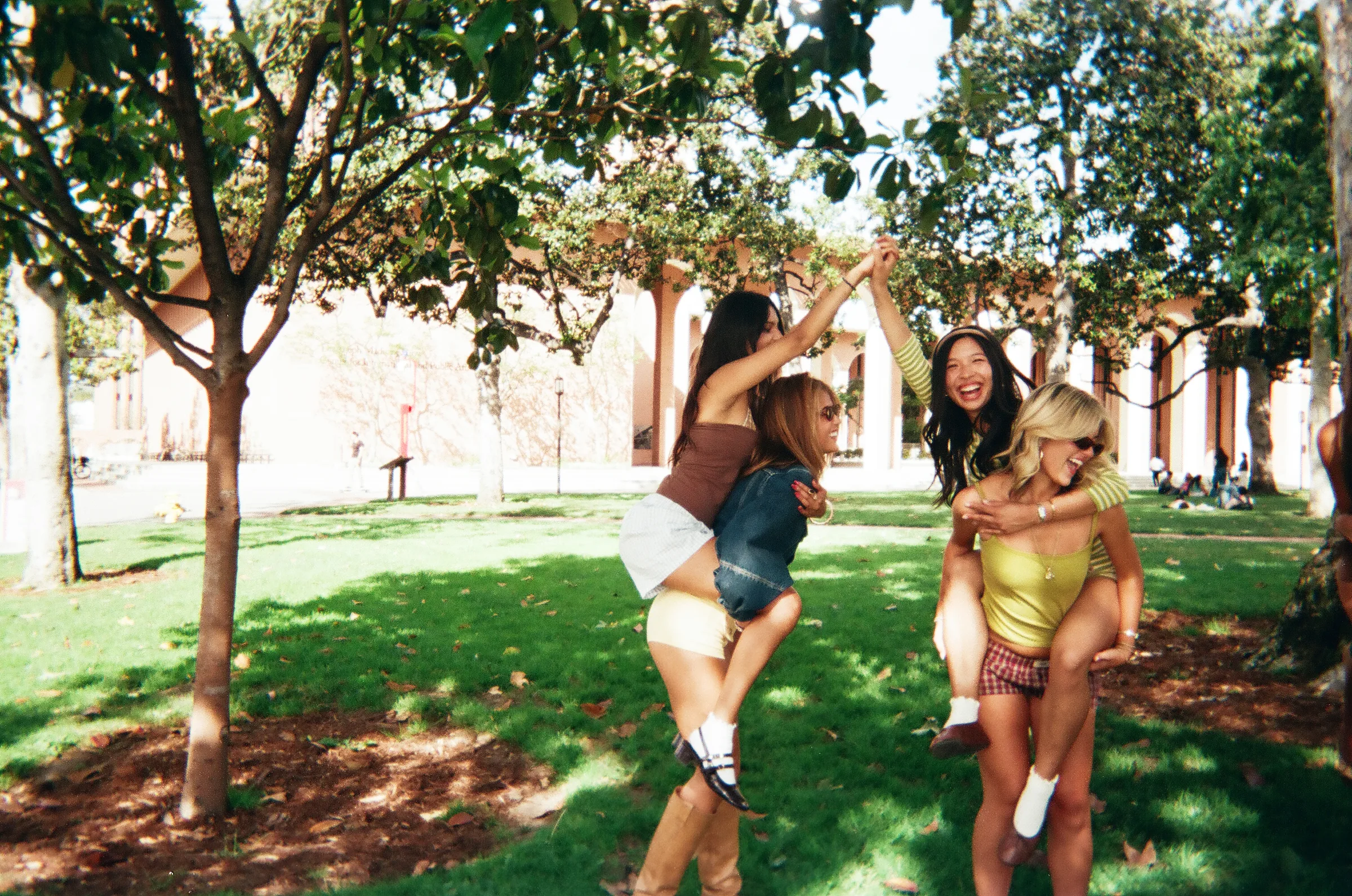 Photoshoot still 13
